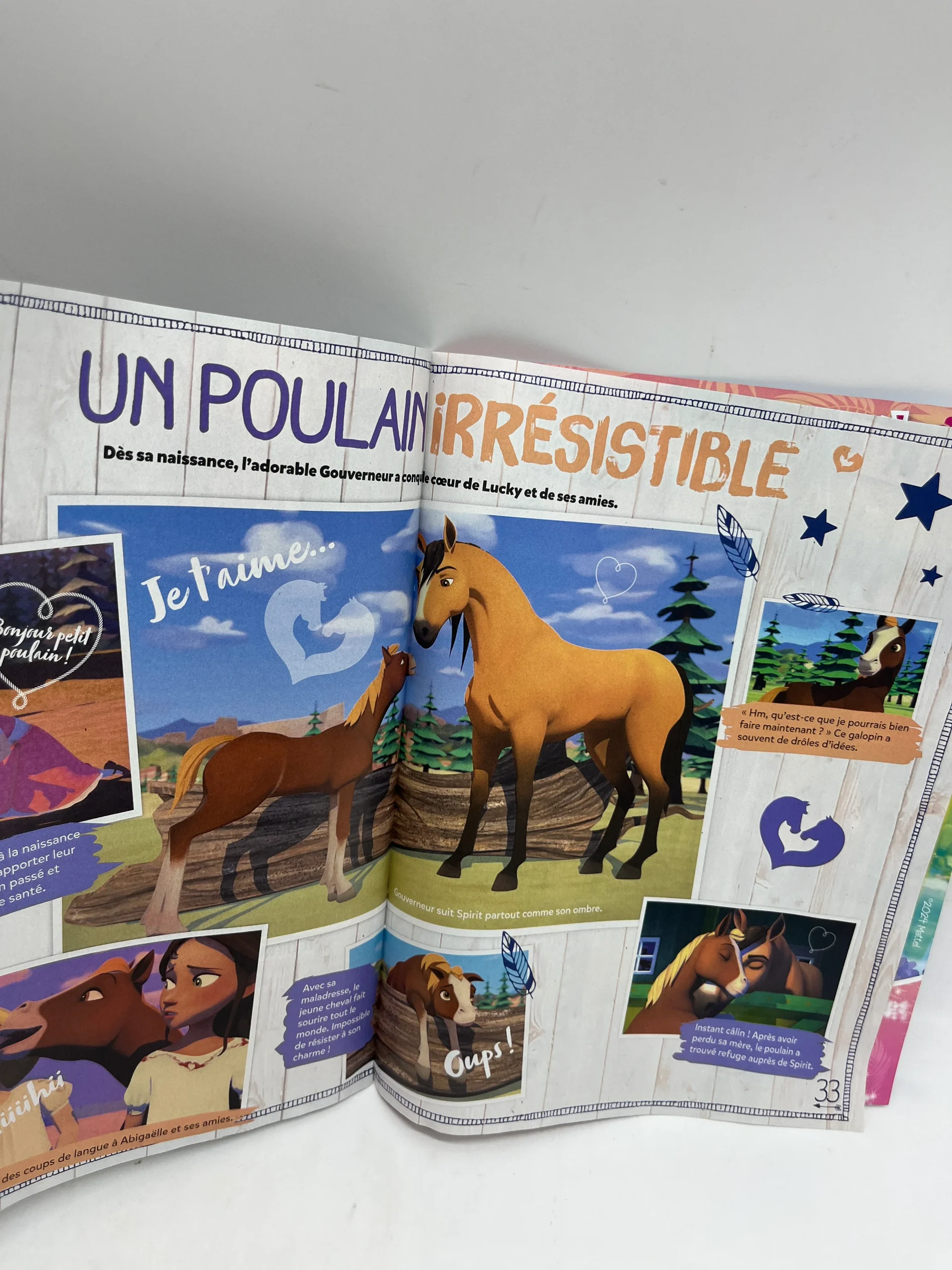 Livre d’activité Magazine Spirit avec sa lampe de dessin spécial chevaux Neuf – Image 7